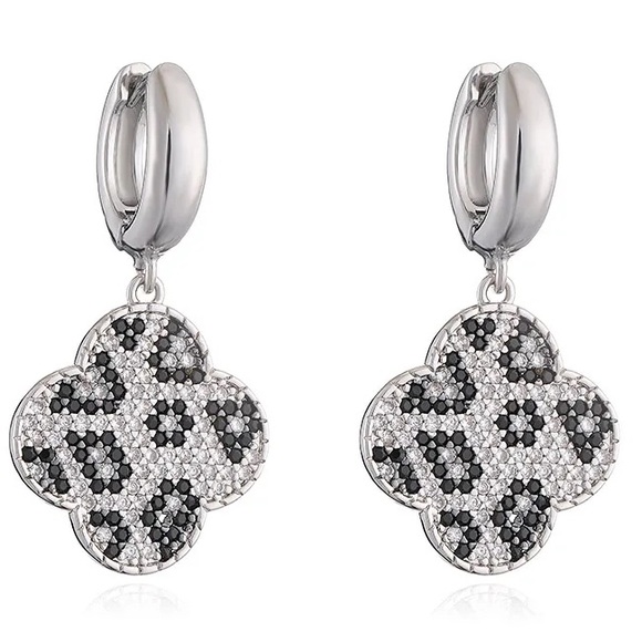 Chelsea Rose Collections Jewelry - Wild Clover Crystal Drop Earrings -White Gold